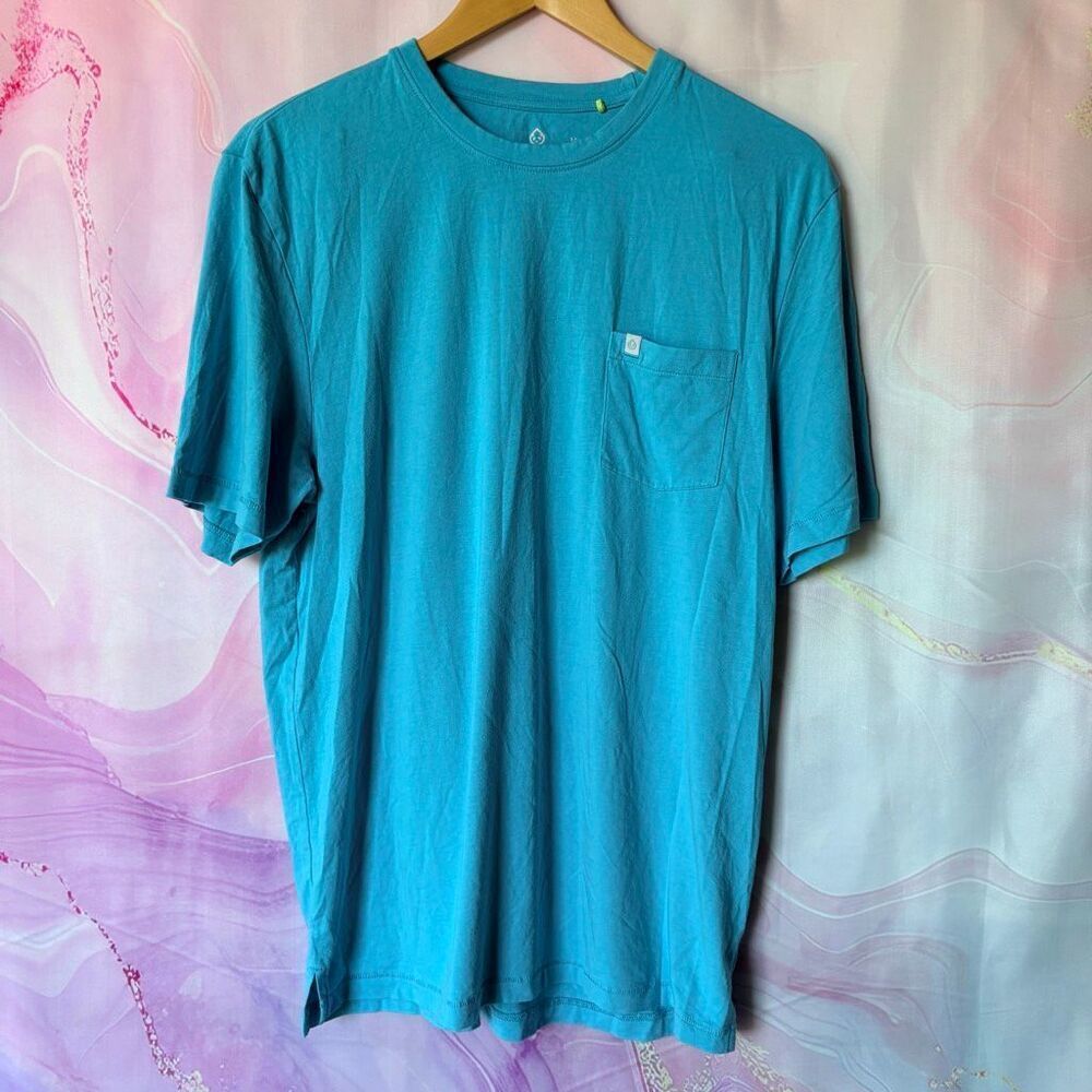 tasc M Blue Crew Neck Pocket Tee Classic Short Sleeve T-Shirt Top Sporty Preppy